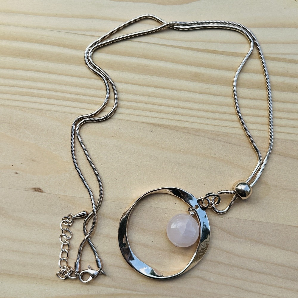 VTG Pendant Necklace‎ 33 Inch Adjust Gold Tone Snake Chain Natural Rose Quartz